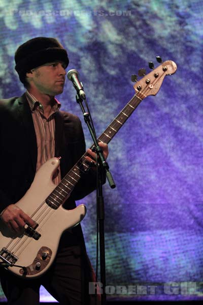 CAKE - 2011-03-19 - PARIS - La Cigale - 